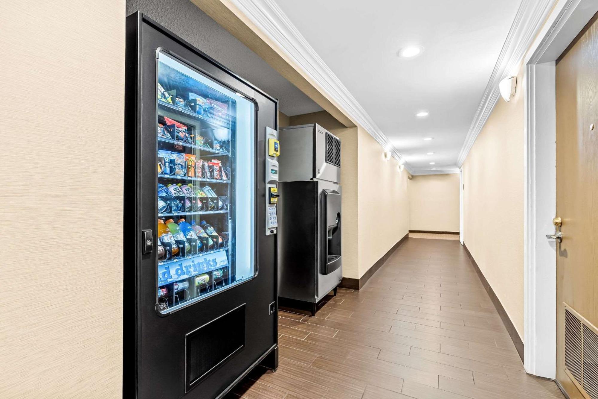 Comfort Inn Modesto Eksteriør bilde